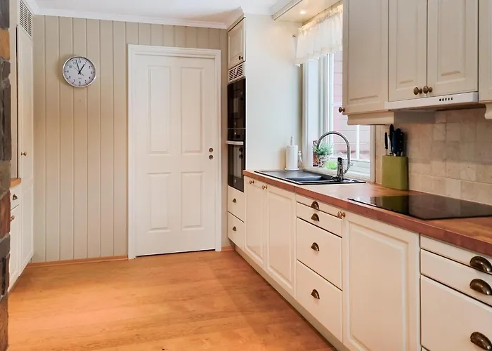 Semesterbostad 4 Bedroom Awesome In