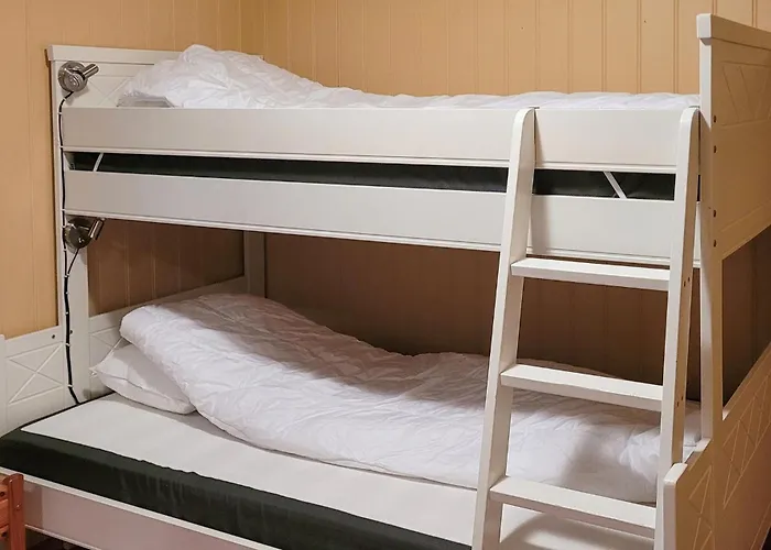 4 Bedroom Awesome In Semesterbostad