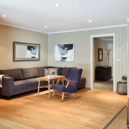 Dom wakacyjny 4 Bedroom Awesome In Lyngdal