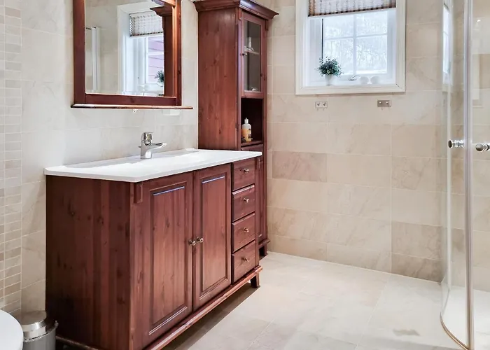 Dom wakacyjny 4 Bedroom Awesome In Lyngdal